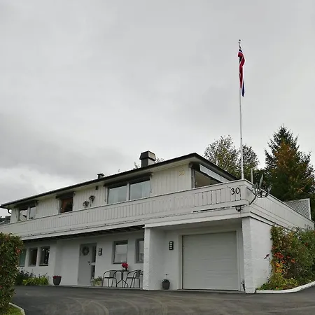 Rum i privatbostad Gjesterom Til Leie I Et Privat Hus *