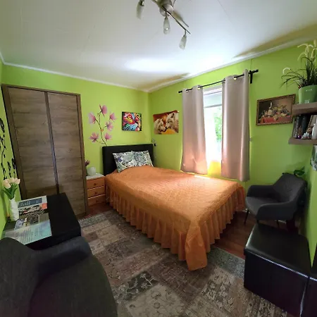 Gjesterom Til Leie I Et Privat Hus 250 Moh Accommodatie bij particulieren *